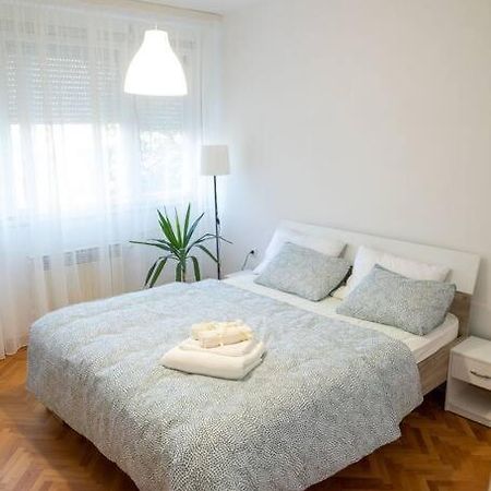 Dora Apartment Ni 外观 照片