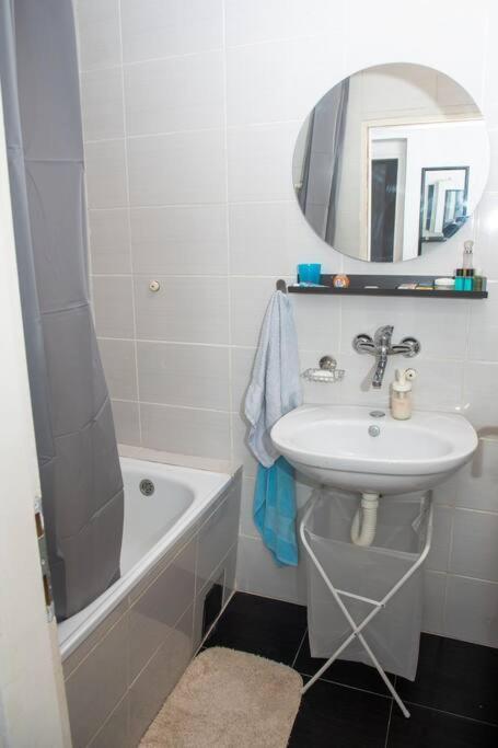 Dora Apartment Ni 外观 照片