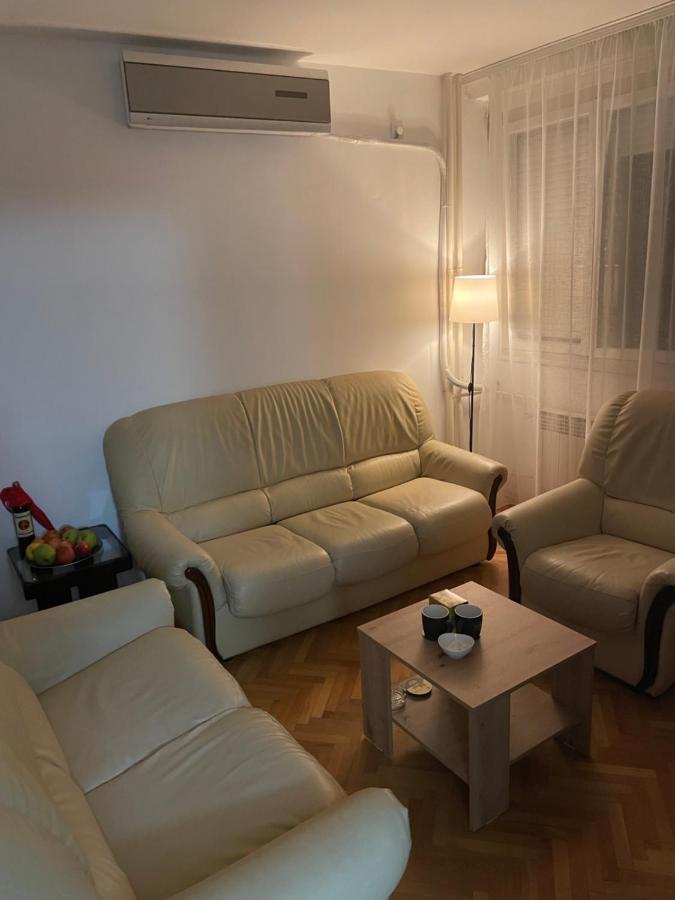 Dora Apartment Ni 外观 照片